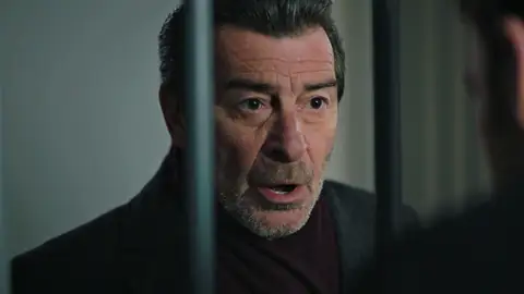 Serdar le cuenta toda la verdad a Yekta: “Çinar mató a Zafer” Serdar le cuenta toda la verdad a Yekta: “Çinar mató a Zafer”