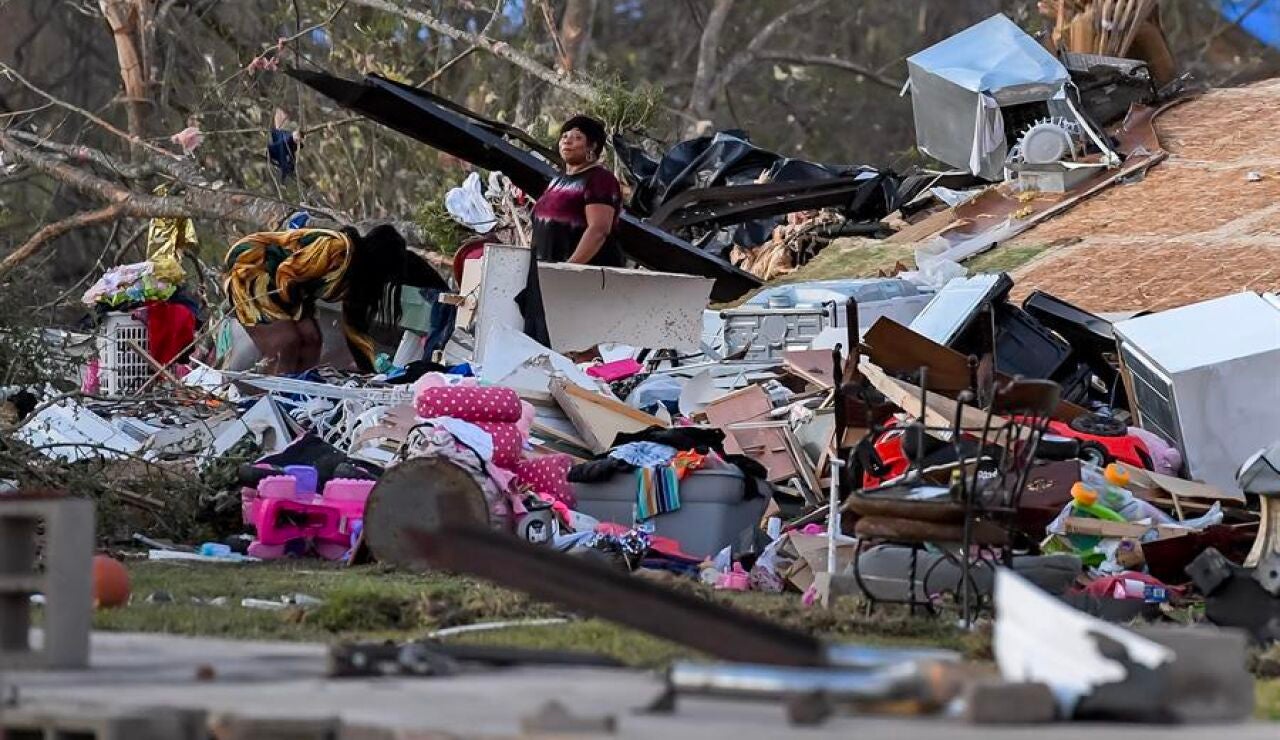 Destrozos en Misisipi por el tornado