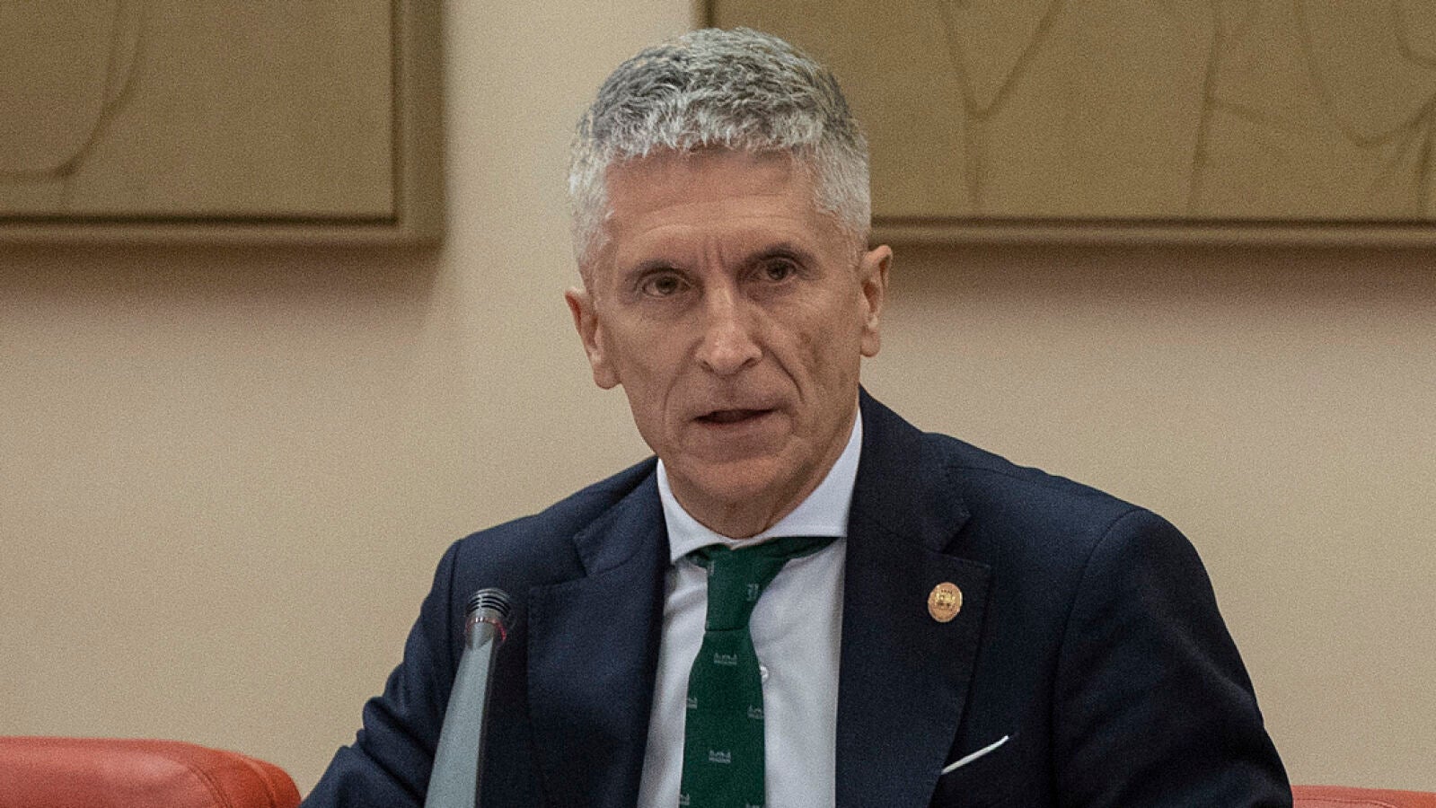 Marlaska dice que el PP ordenó paralizar la investigación del 'caso Cuarteles' de Asuntos Internos del instituto armado