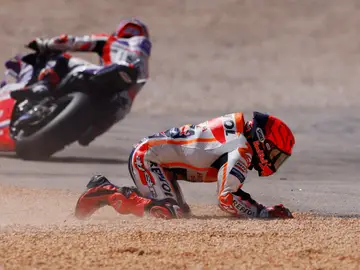 Marc Márquez, tras la caída que sufrió en Portimao Marc Márquez, tras la caída que sufrió en Portimao