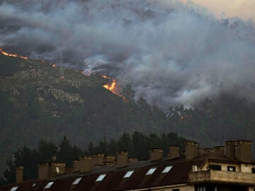 Incendio del Monte Naranco, en Oviedo (Asturias)