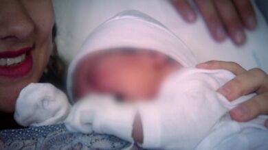 Tuvo un hijo por gestación subrogada de su marido fallecido: 