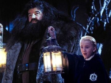Hagrid y Draco en una escena de 'Harry Potter'
