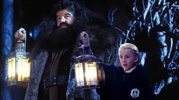 Hagrid y Draco en una escena de 'Harry Potter'