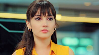 Zeynep, destrozada al pensar que Alihan tiene novia, acepta a Cem: “Lo quiero intentar”