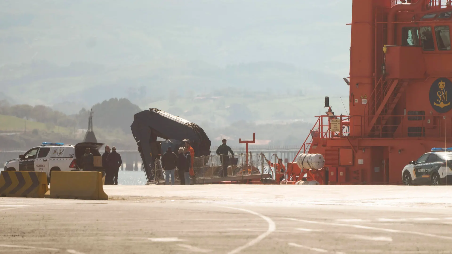 Búsqueda del marinero desaparecido Búsqueda del marinero desaparecido