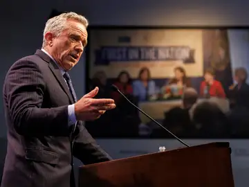 Abogado antivacunas y sobrino de JFK, Robert F. Kennedy Jr. Abogado antivacunas y sobrino de JFK, Robert F. Kennedy Jr.