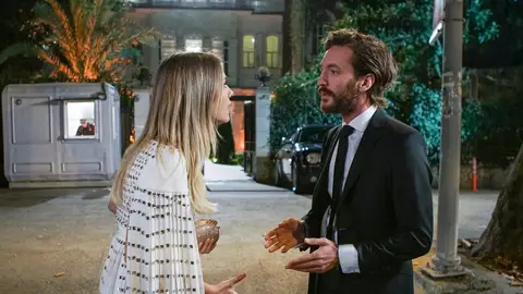 Yildiz y Kemal en el capítulo '18' de 'Pecado Original'. Yildiz y Kemal en el capítulo '18' de 'Pecado Original'.