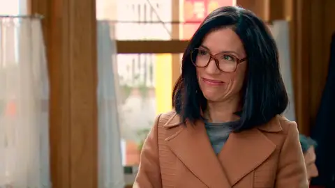 Manolita conoce a Maribel en el Asturiano y le da un sabio consejo Manolita conoce a Maribel en el Asturiano y le da un sabio consejo