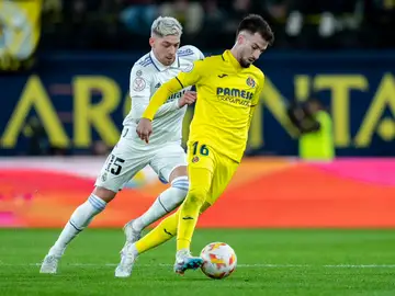 Álex Baena y Fede Valverde en un partido Álex Baena y Fede Valverde en un partido