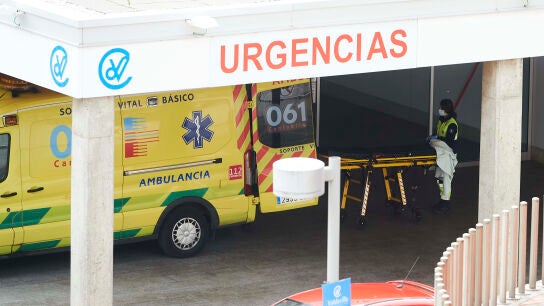 Aparcamiento de Urgencias del Hospital Universitario Marqu&eacute;s de Valdecilla