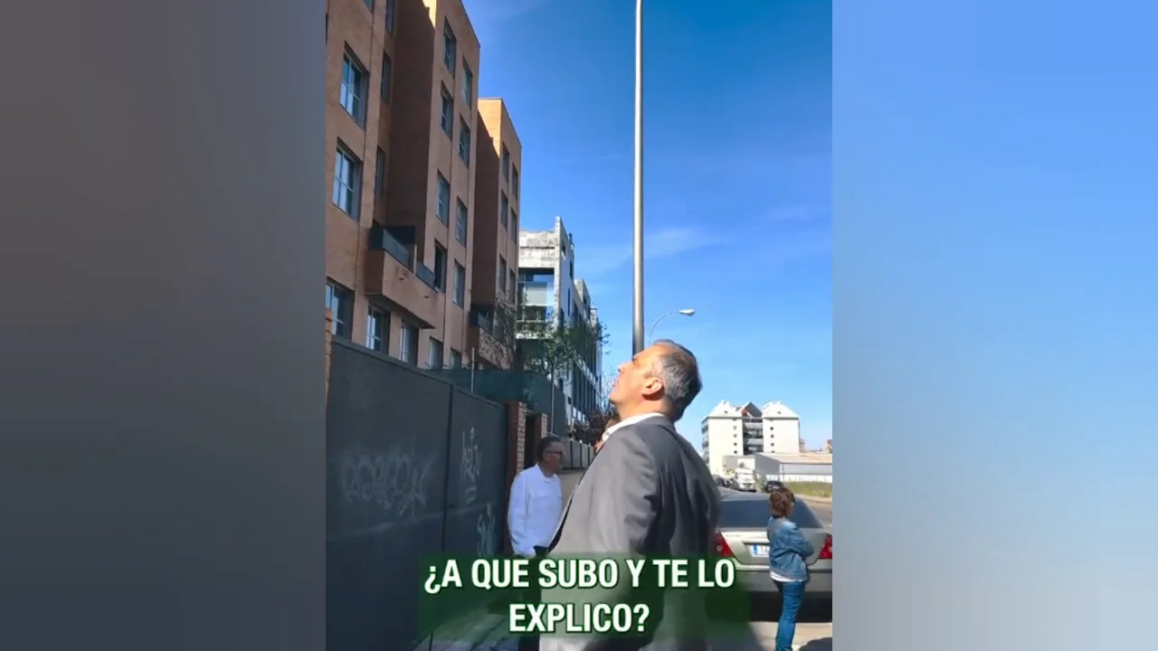 Ortega Smith se enfrenta a un okupa Ortega Smith se enfrenta a un okupa