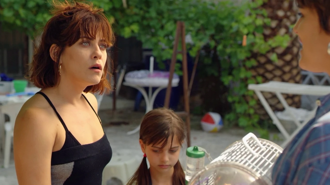 Yolanda, harta de las acusaciones de Manuela: "Como te vuelva a ver con mi niña te arranco el pellejo" Yolanda, harta de las acusaciones de Manuela: "Como te vuelva a ver con mi niña te arranco el pellejo"
