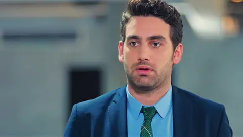 ¡Emir se queda impresionado con Lila!... ¿Intentará conquistarla? ¡Emir se queda impresionado con Lila!... ¿Intentará conquistarla?