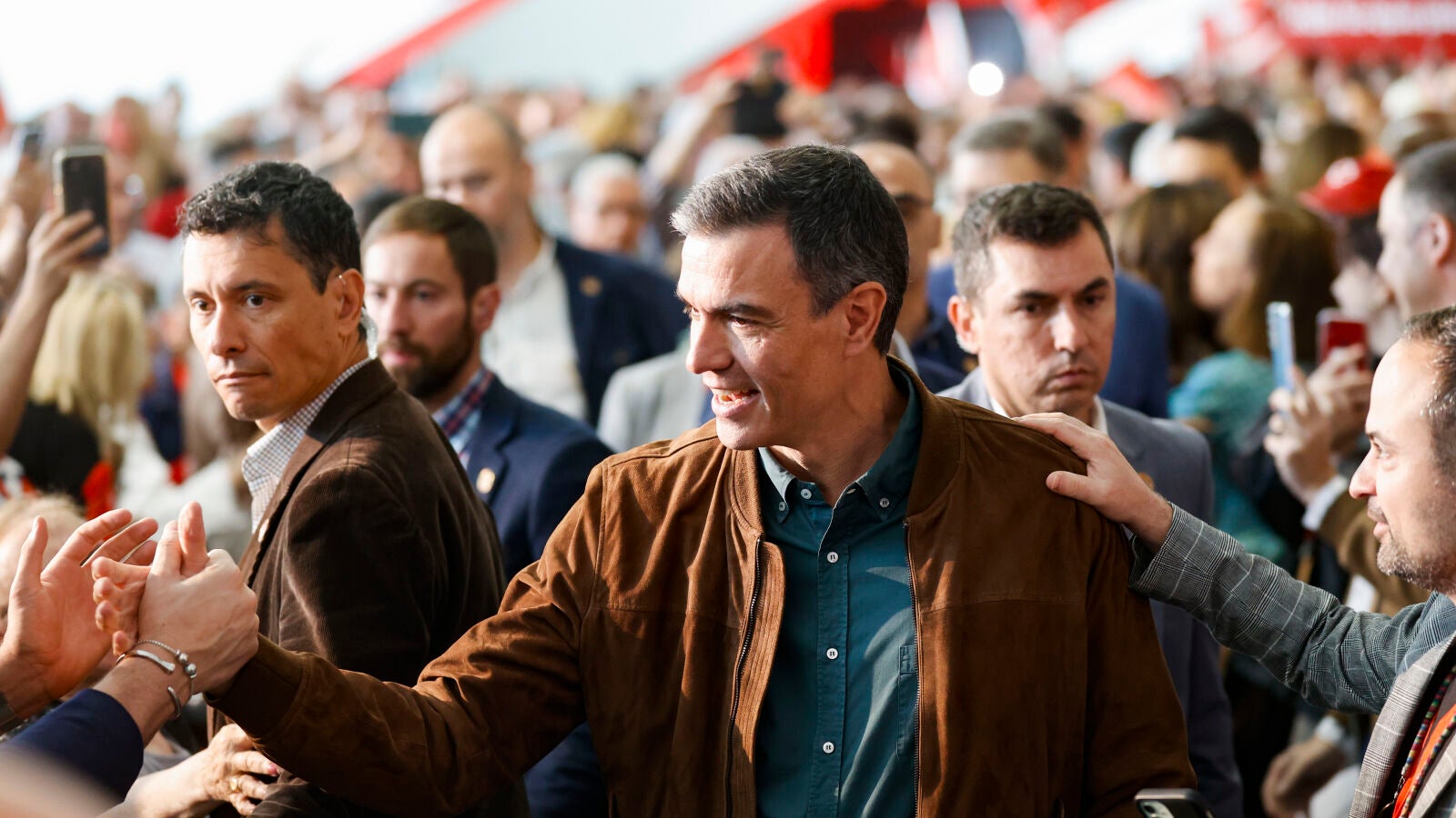 Pedro Sánchez anuncia 50.000 viviendas de alquiler a precio asequible de la Sareb
