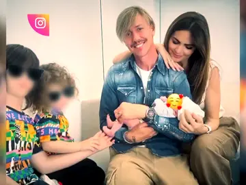 ¡Nos alegramos! Hugo, el nieto de Guti y Arantxa de Benito, llega al mundo rodeado de felicidad ¡Nos alegramos! Hugo, el nieto de Guti y Arantxa de Benito, llega al mundo rodeado de felicidad