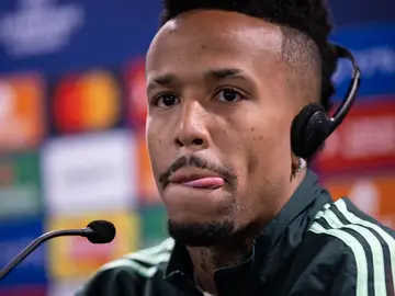 Militao en la sala de prensa de Stamford Bridge Militao en la sala de prensa de Stamford Bridge