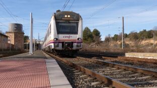 Renfe interrumpe la circulaci&oacute;n del AVE Madrid-Barcelona tras una aver&iacute;a en la infraestructura de Ballobar, Huesca