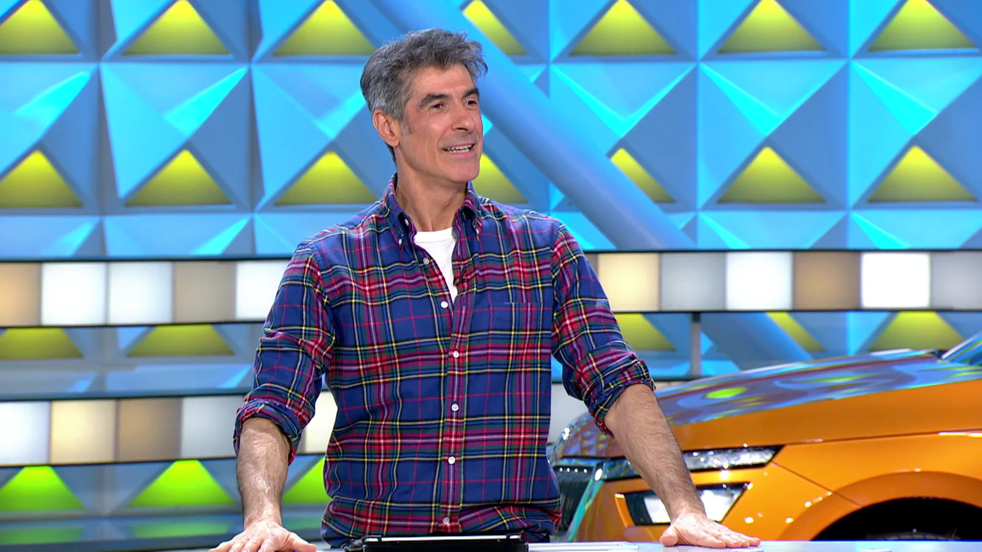 Jorge Fernández confiesa porqué los mayores ven el programa: “Para ellos es muy bueno seguir dándole a la cabeza” Jorge Fernández confiesa porqué los mayores ven el programa: “Para ellos es muy bueno seguir dándole a la cabeza”