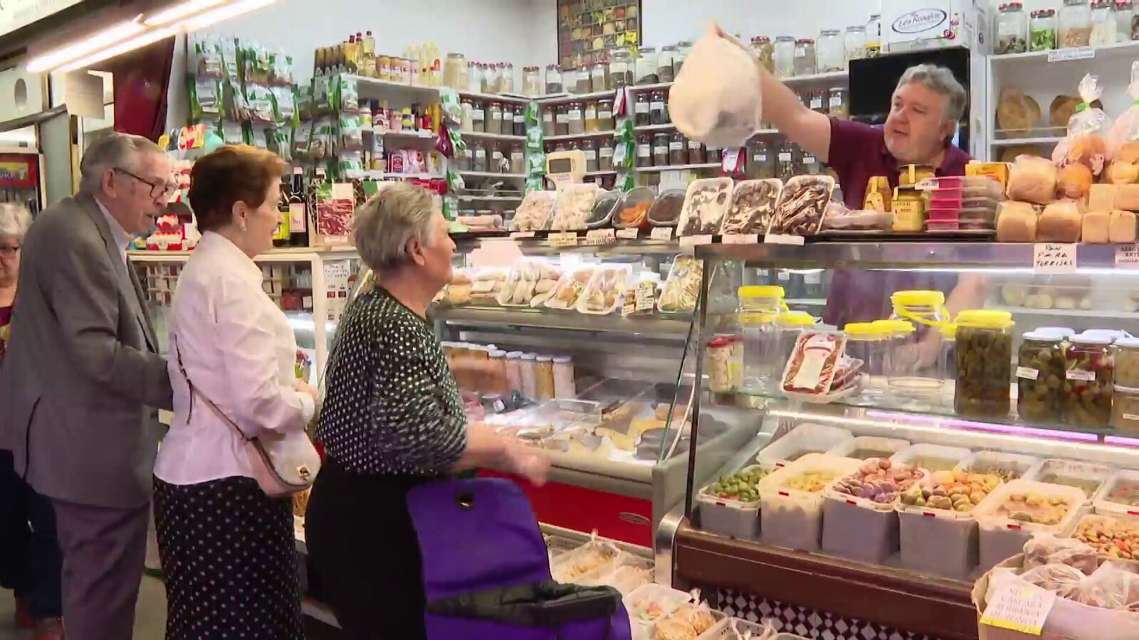 La cesta de la compra se dispara desde 2021: los alimentos ya cuestan un 40% más y los expertos creen que los precios han llegado para quedarse