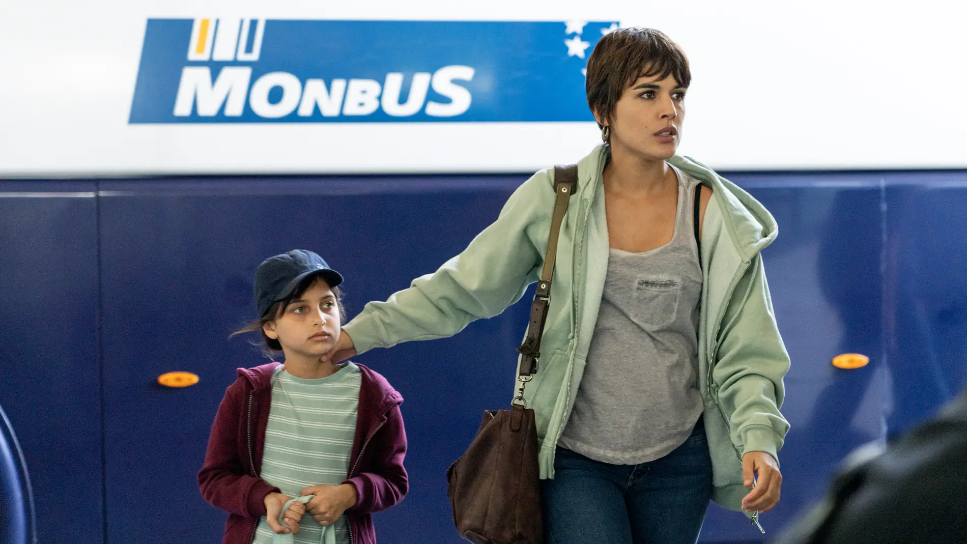 Manuela propone a Alba cesar su marcha, pero la pequeña lo tiene claro ...