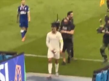 Cristiano Ronaldo, en el momento de agarrase los genitales tras un partido