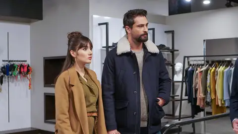 Zeynep y Alihan en el capítulo '22' de 'Pecado Original'. Zeynep y Alihan en el capítulo '22' de 'Pecado Original'.