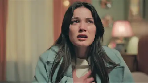 Gül descubre que Çinar mató a Zafer y le pide a su hija que no vuelva a ver a Ilgaz: “Son unos asesinos” Gül descubre que Çinar mató a Zafer y le pide a su hija que no vuelva a ver a Ilgaz: “Son unos asesinos”