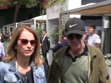 Joan Piqué y Montserrat Bernabeu Joan Piqué y Montserrat Bernabeu