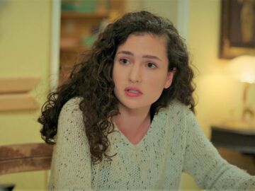 Oğulcan cae en la trampa de Emir y acaba perjudicando a &Ouml;mer en el concurso de baile