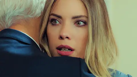 Halit obliga a Yildiz a repetir los análisis de sangre y comprueba que… ¡Sí está embarazada!  Halit obliga a Yildiz a repetir los análisis de sangre y comprueba que… ¡Sí está embarazada!