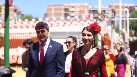 La ministra de Justicia, Pilar Llop, visita la Feria de Sevilla La ministra de Justicia, Pilar Llop, visita la Feria de Sevilla