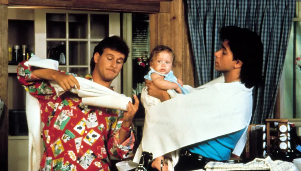 Dave Coulier, Mary Kate/Ashley Olsen y John Stamos en 'Full House' ('Padres Forzosos')