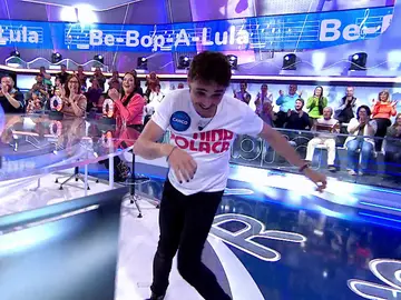 El espíritu de Elvis Prestley posee a Canco Rodríguez con ‘Be-bop-a-lula’ El espíritu de Elvis Prestley posee a Canco Rodríguez con ‘Be-bop-a-lula’