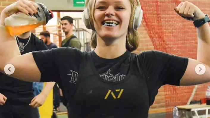 Imagen de Laura Delava sonriente en su Instagram