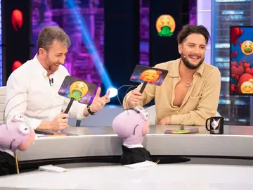 Trancas y Barrancas sacan el lado más romántico de Manuel Carrasco: "El amor pega en todo momento" Trancas y Barrancas sacan el lado más romántico de Manuel Carrasco: "El amor pega en todo momento"