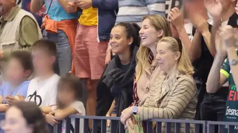 El especial vínculo de Victoria Federica y Pablo Urdangarin, demostrado en un partido de balonmano El especial vínculo de Victoria Federica y Pablo Urdangarin, demostrado en un partido de balonmano