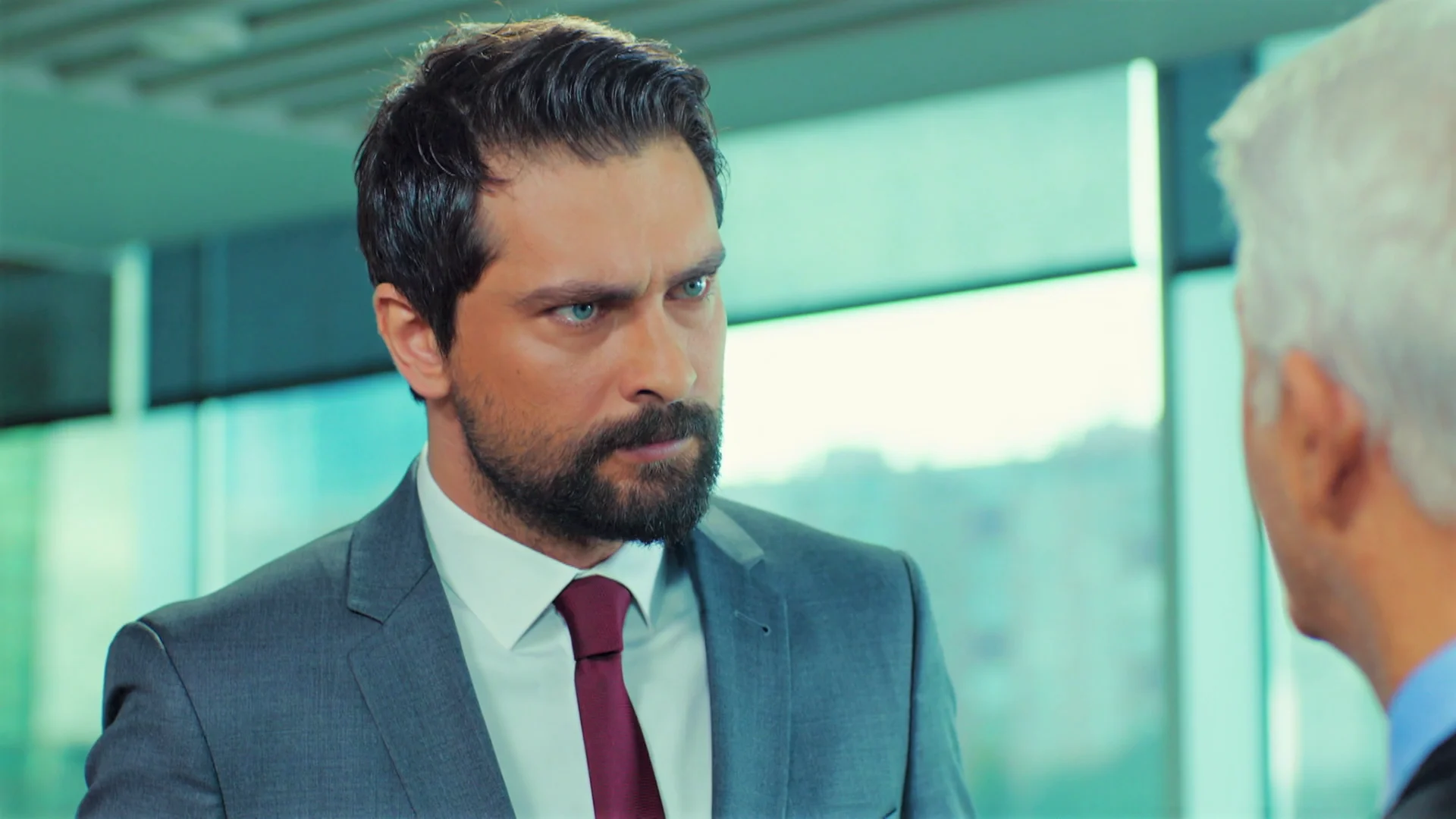 &iexcl;Alihan en shock!: &iexcl;Descubre que Halit fue el amante de su madre!