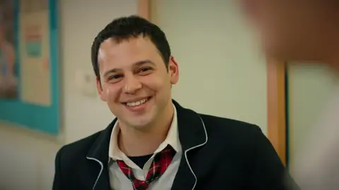 ¡Buenas noticias!: Ömer y Oğulcan no serán expulsados del colegio ¡Buenas noticias!: Ömer y Oğulcan no serán expulsados del colegio