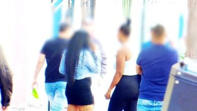 Las prostitutas del burdel okupa de Madrid denuncian coacciones de la empresa de desokupación
