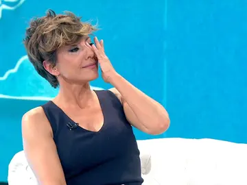 Albert Espinosa emociona a Sonsoles Ónega con su historia: "Tu naturalidad es emocionante" Albert Espinosa emociona a Sonsoles Ónega con su historia: "Tu naturalidad es emocionante"