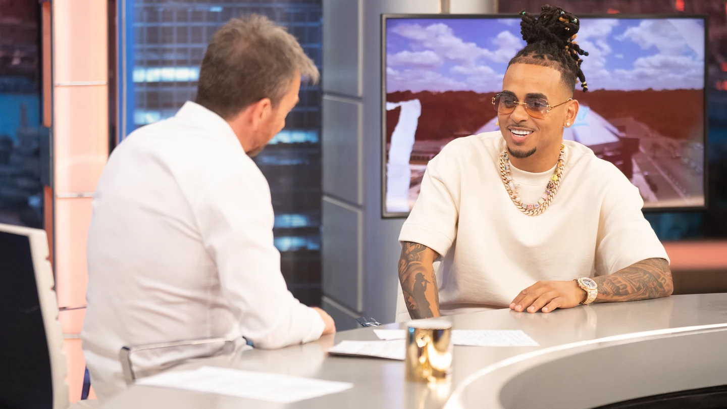 ¡En exclusiva! Ozuna canta en directo para 'El Hormiguero' una canción de su nuevo disco ¡En exclusiva! Ozuna canta en directo para 'El Hormiguero' una canción de su nuevo disco