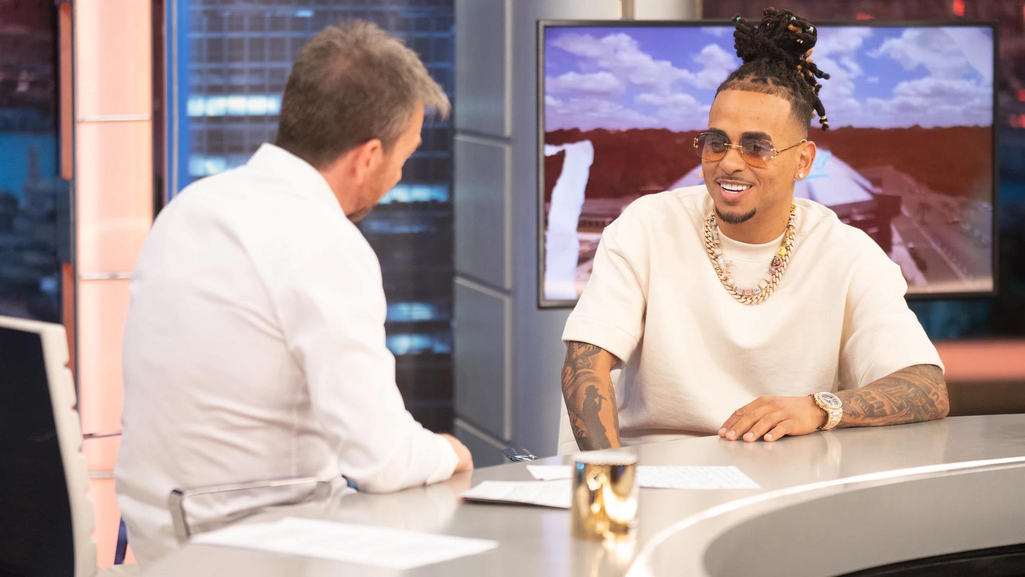 ¡En exclusiva! Ozuna canta en directo para 'El Hormiguero' una canción de su nuevo disco ¡En exclusiva! Ozuna canta en directo para 'El Hormiguero' una canción de su nuevo disco