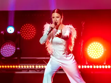 Blanca Paloma en el escenario. Blanca Paloma en el escenario.