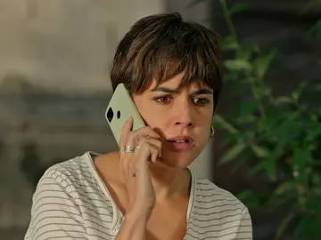 Una llamada de la Guardia Civil pone en aprietos a Manuela: “Necesitamos que venga a declarar” Una llamada de la Guardia Civil pone en aprietos a Manuela: “Necesitamos que venga a declarar”