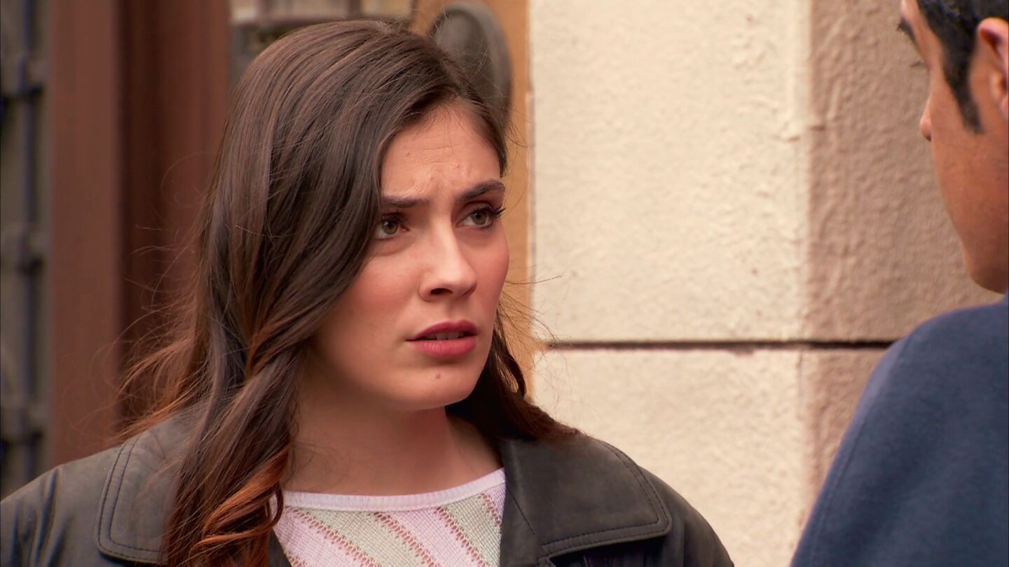 Andrea, atónita ante las palabras de Lorenzo sobre Aurora: “Estaba embarazada”