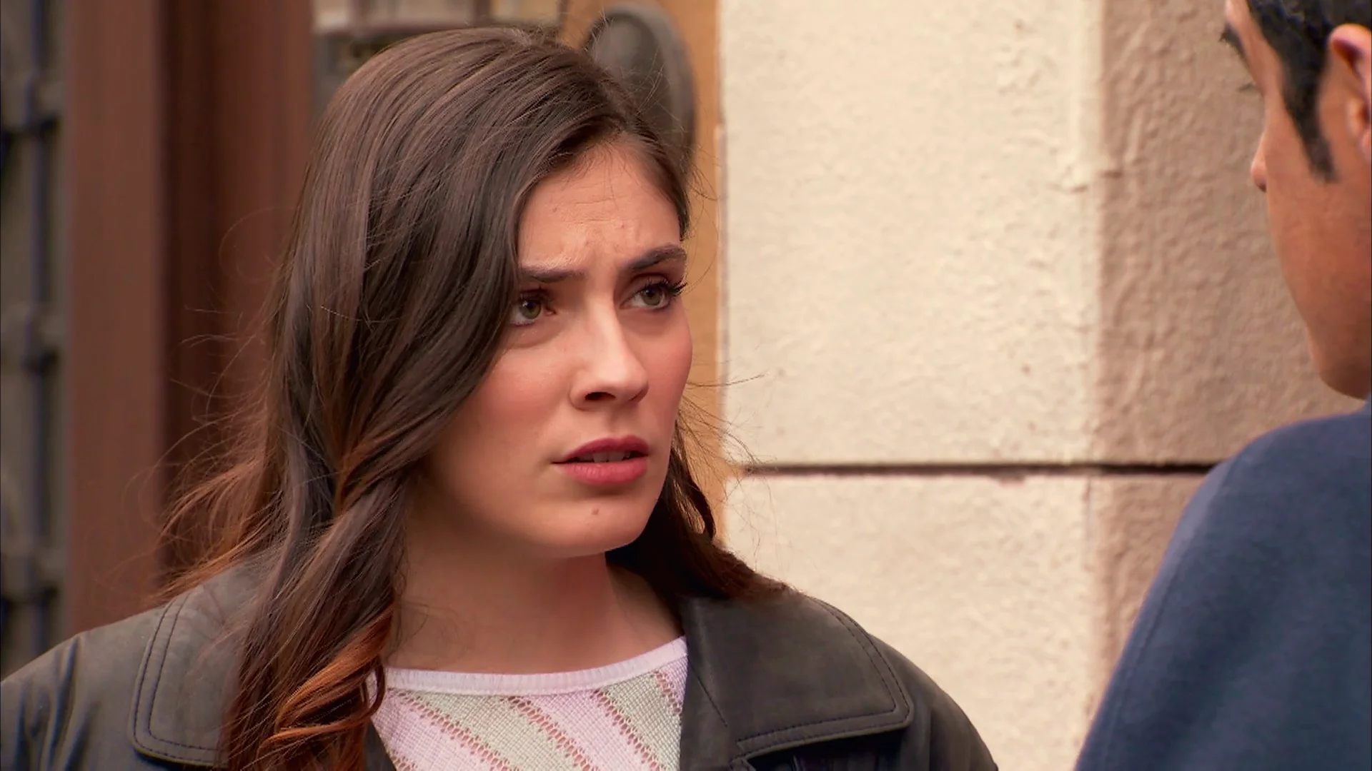Andrea, atónita ante las palabras de Lorenzo sobre Aurora: “Estaba embarazada”