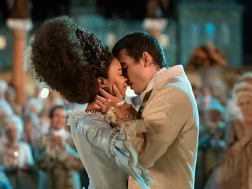 La reina Charlotte y el rey George en 'La reina Carlota' La reina Charlotte y el rey George en 'La reina Carlota'