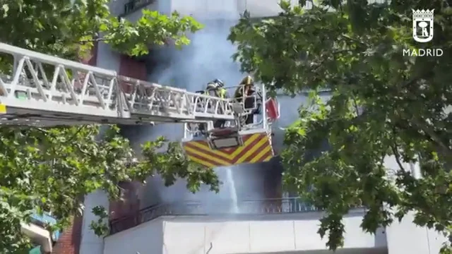 Muere un hombre en el incendio de una vivienda en la calle Embajadores de Madrid