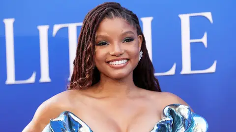 Halle Bailey en la premiere de 'La Sirenita' en Los Ángeles Halle Bailey en la premiere de 'La Sirenita' en Los Ángeles